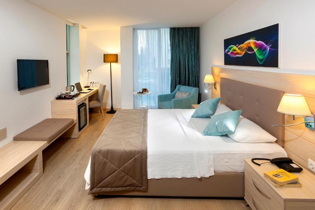 Harsh Resort room 2